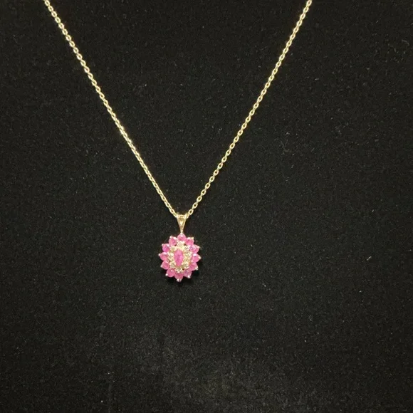 Elegant Rubies and Diamonds on Gold Necklace - Picture 3 of 7